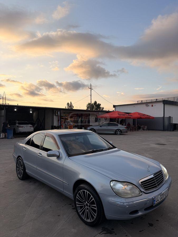 Mercedes-Benz S 320