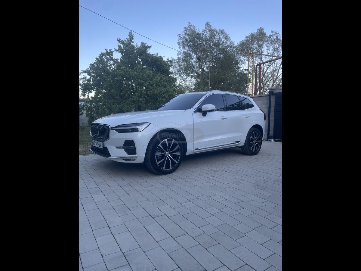 Volvo XC60 2023 — photo 2
