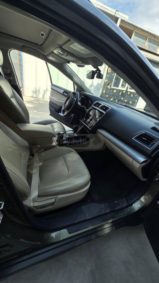 Subaru Outback 2019 — photo 2
