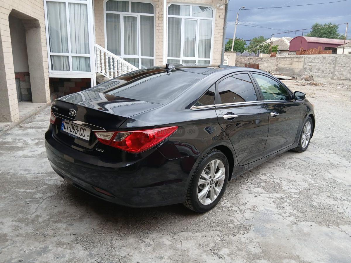 Hyundai Sonata 2011 — photo 2