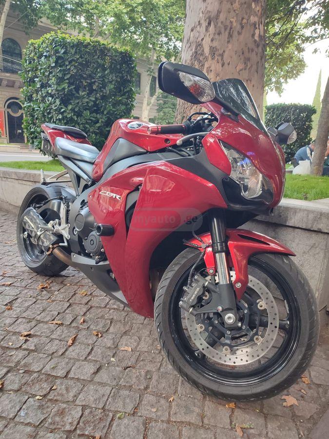 Honda CBR 1000 RR/RA Fireblade