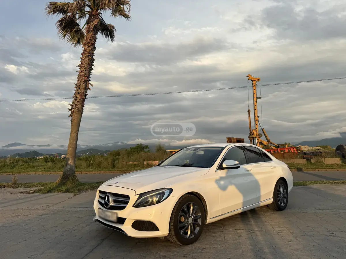 Mercedes-Benz C 180 2016 — photo 2
