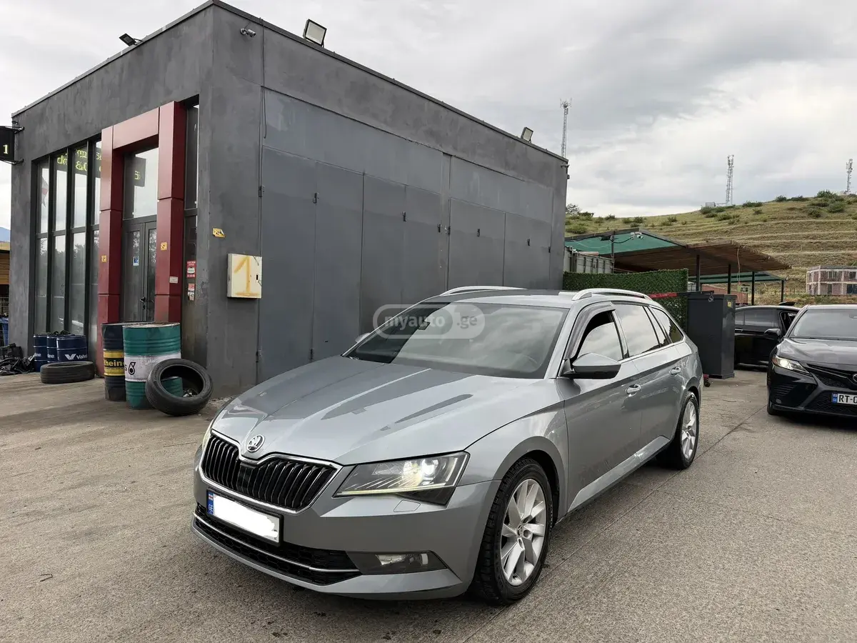 Skoda Superb 2016 — photo 2