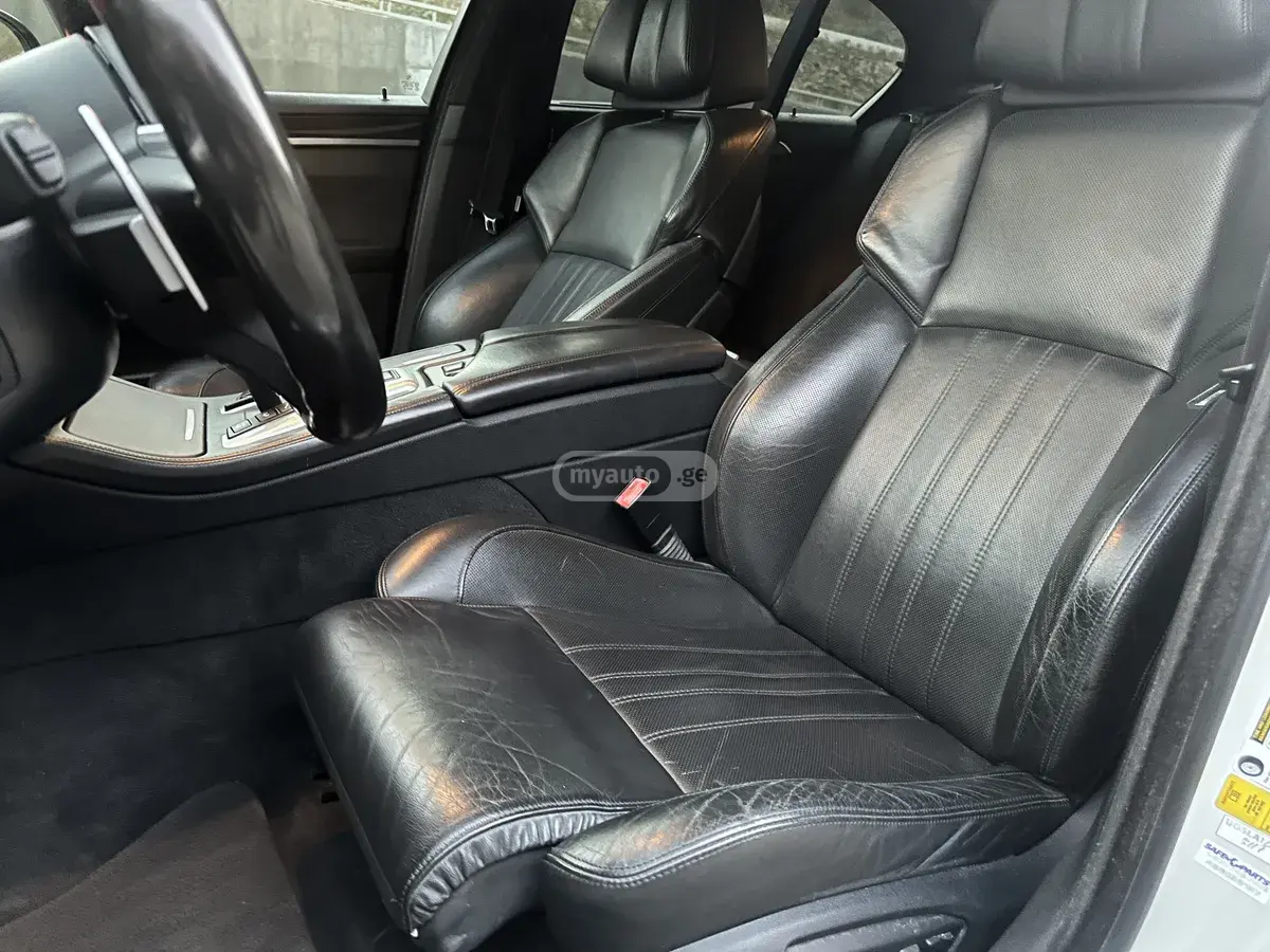 BMW M5 2014 — photo 2