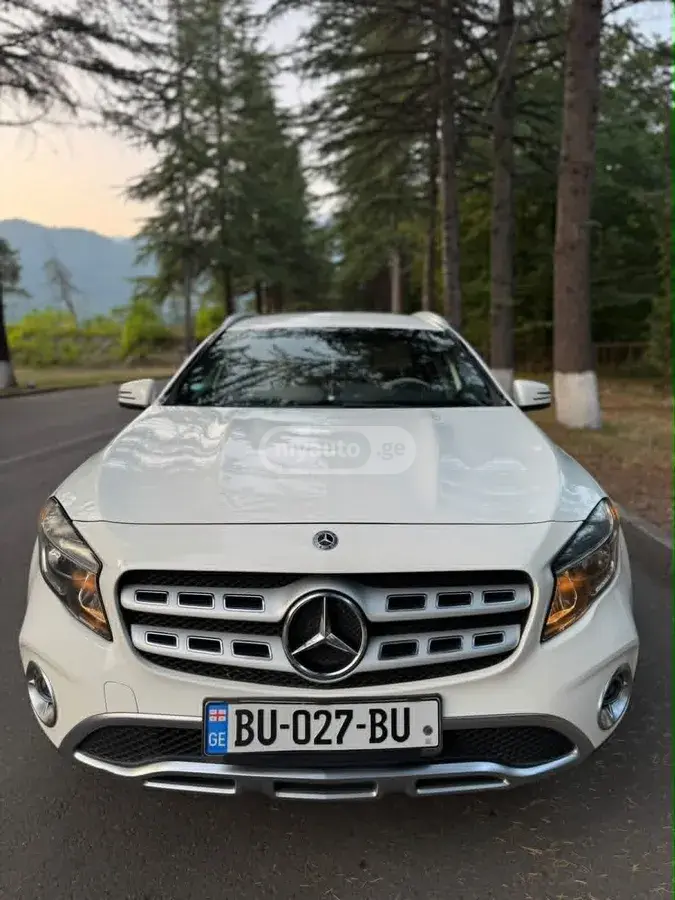 Mercedes-Benz GLA 250
