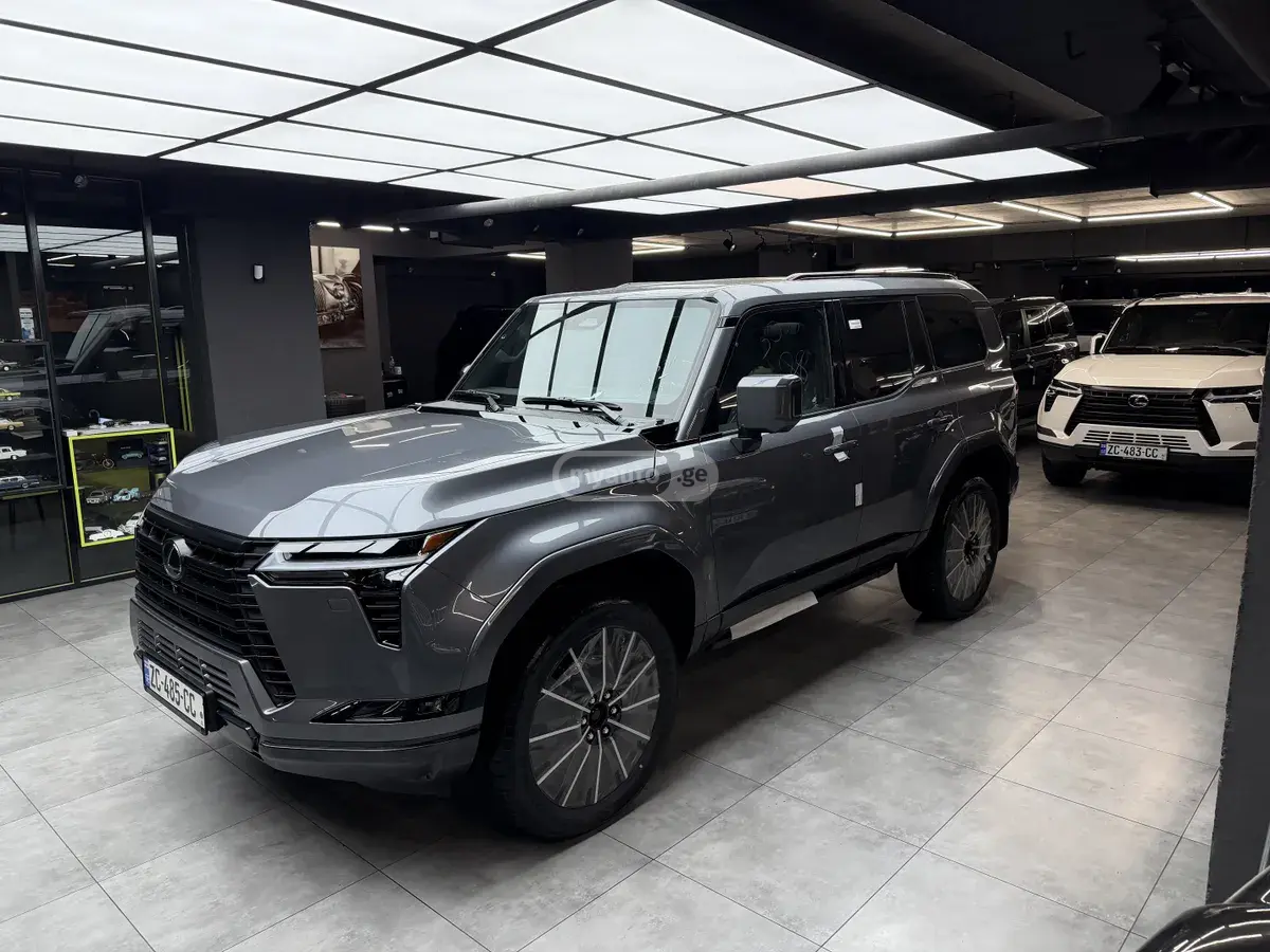 Lexus GX 550 2026 — photo 2