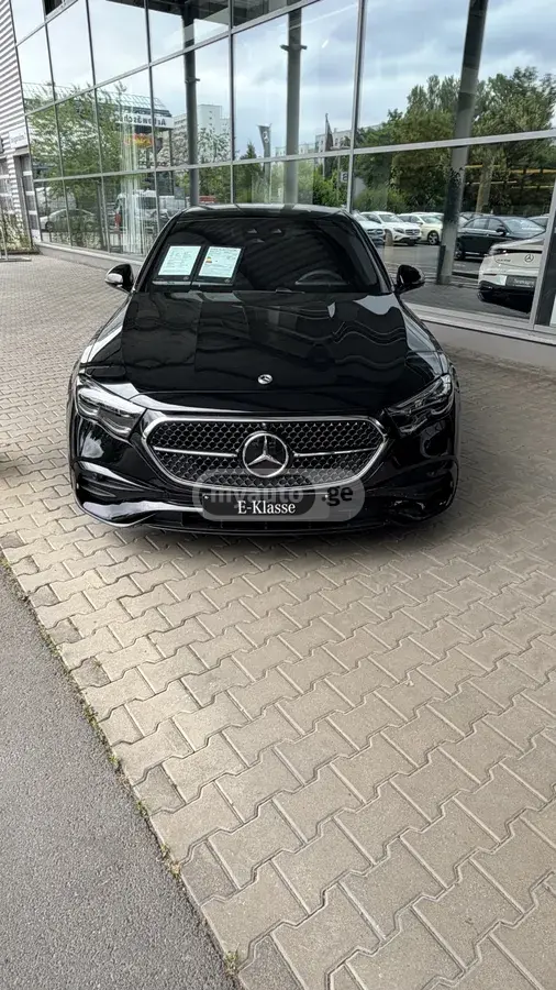 Mercedes-Benz E 200 2024 — photo 2