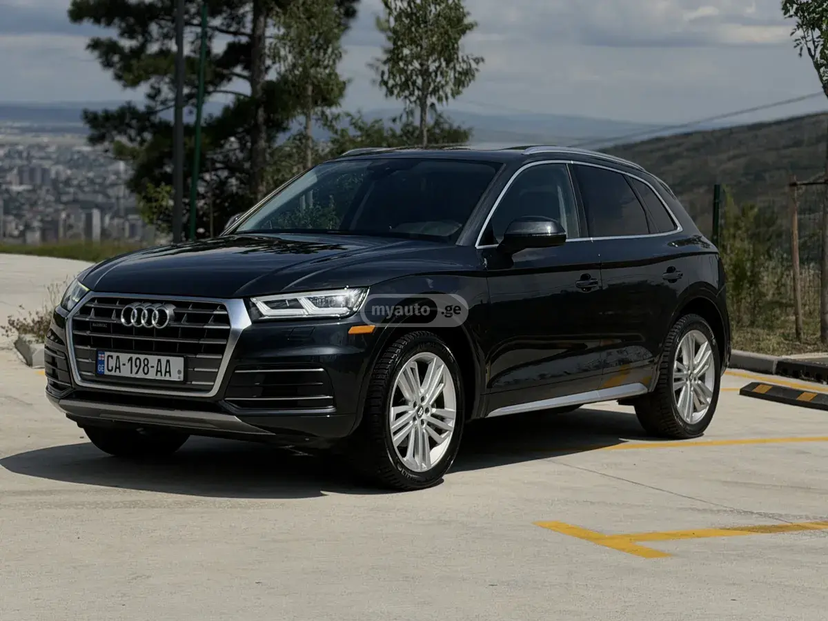 Audi Q5 2018 — photo 2