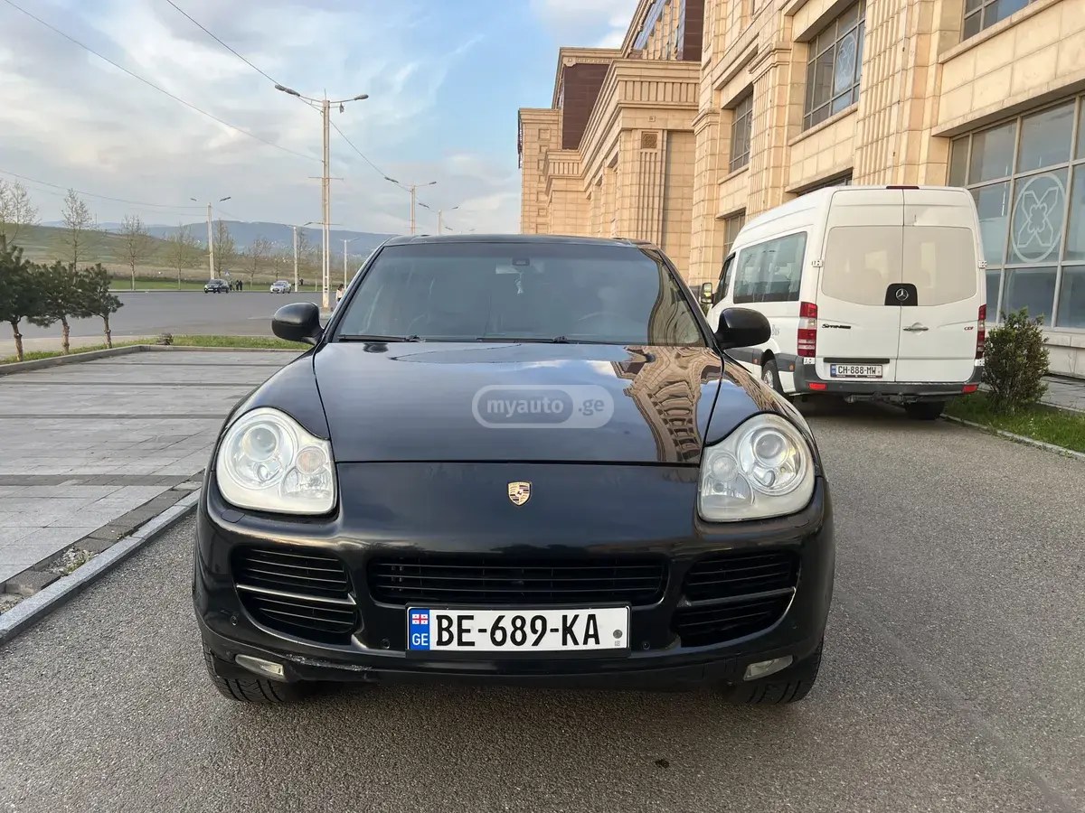 Porsche Cayenne 2003 — photo 2