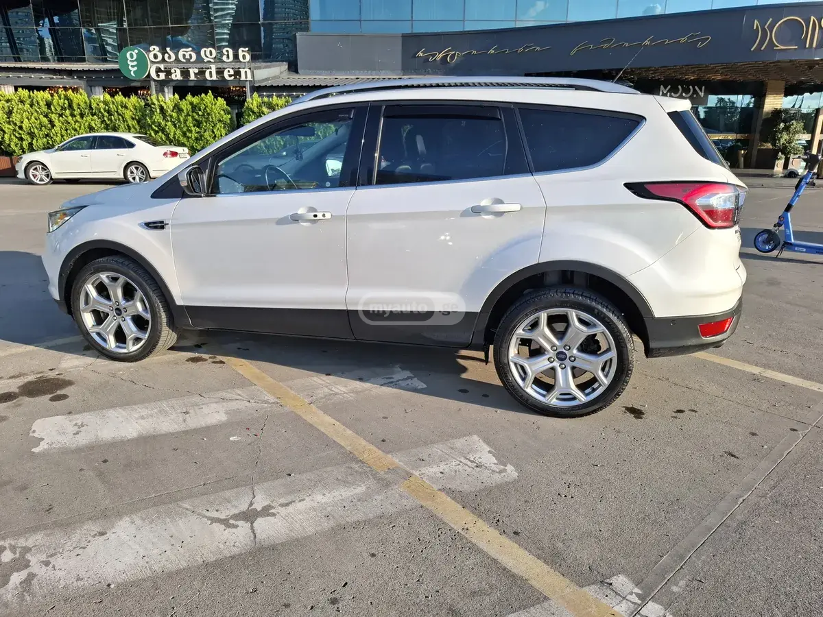 Ford Escape 2018 — photo 2