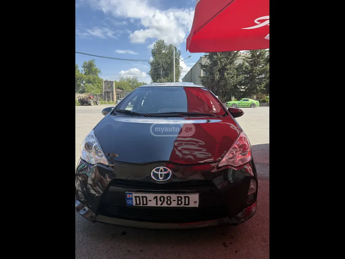Toyota Prius C