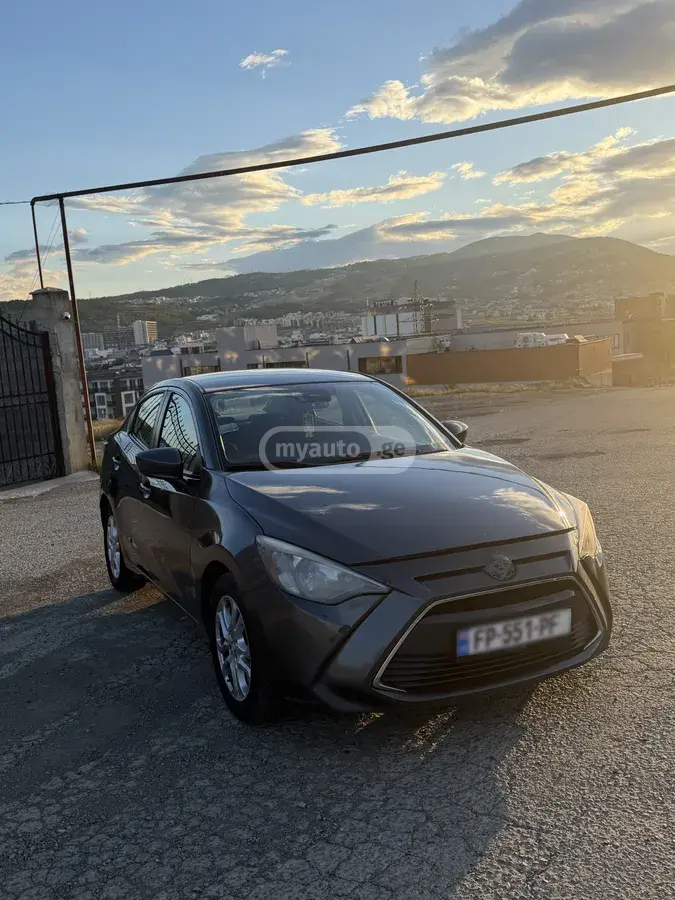 Toyota Yaris iA
