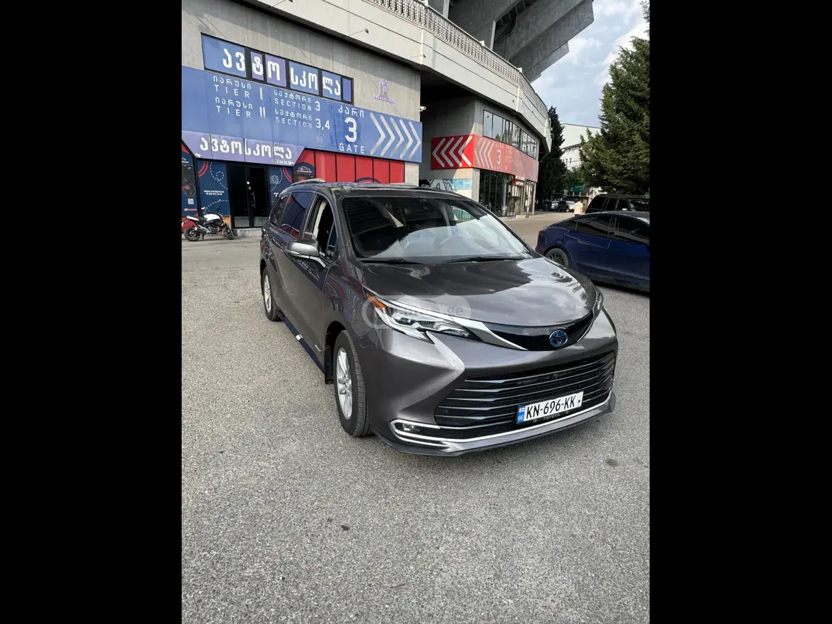 Toyota Sienna