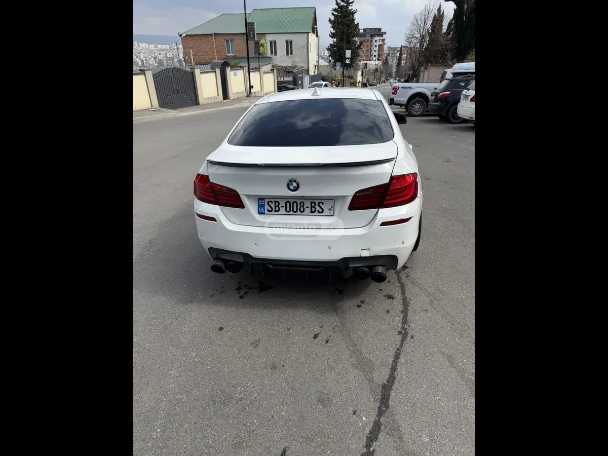 BMW 550