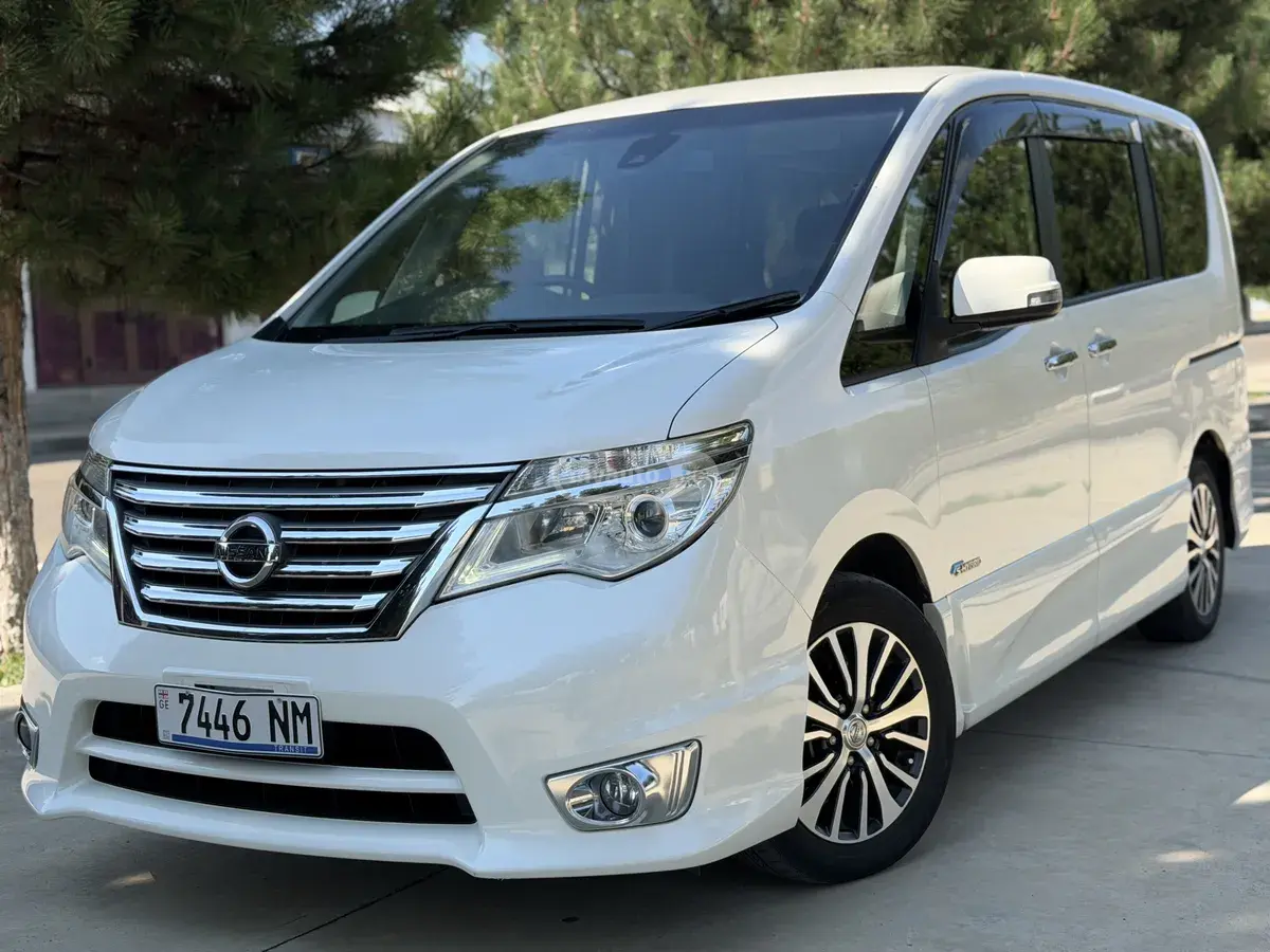 Nissan Serena 2015 — photo 2