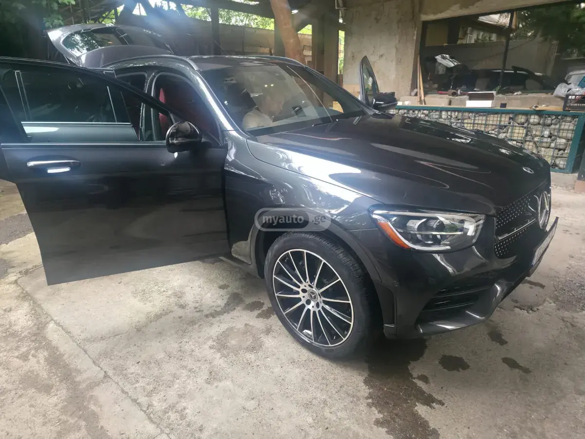 Mercedes-Benz GLC 300 2020 — photo 2