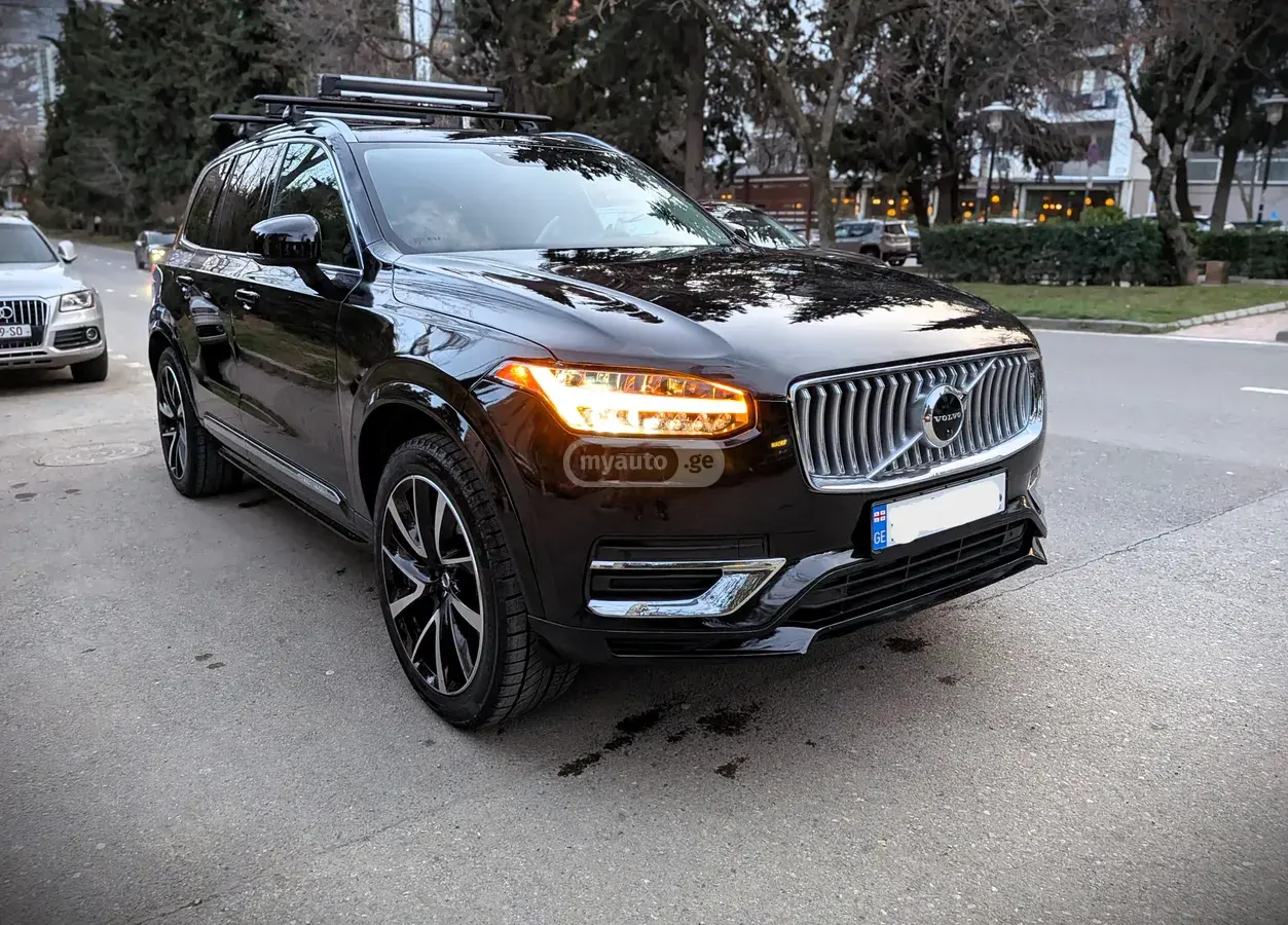 Volvo XC90 2021 — photo 2
