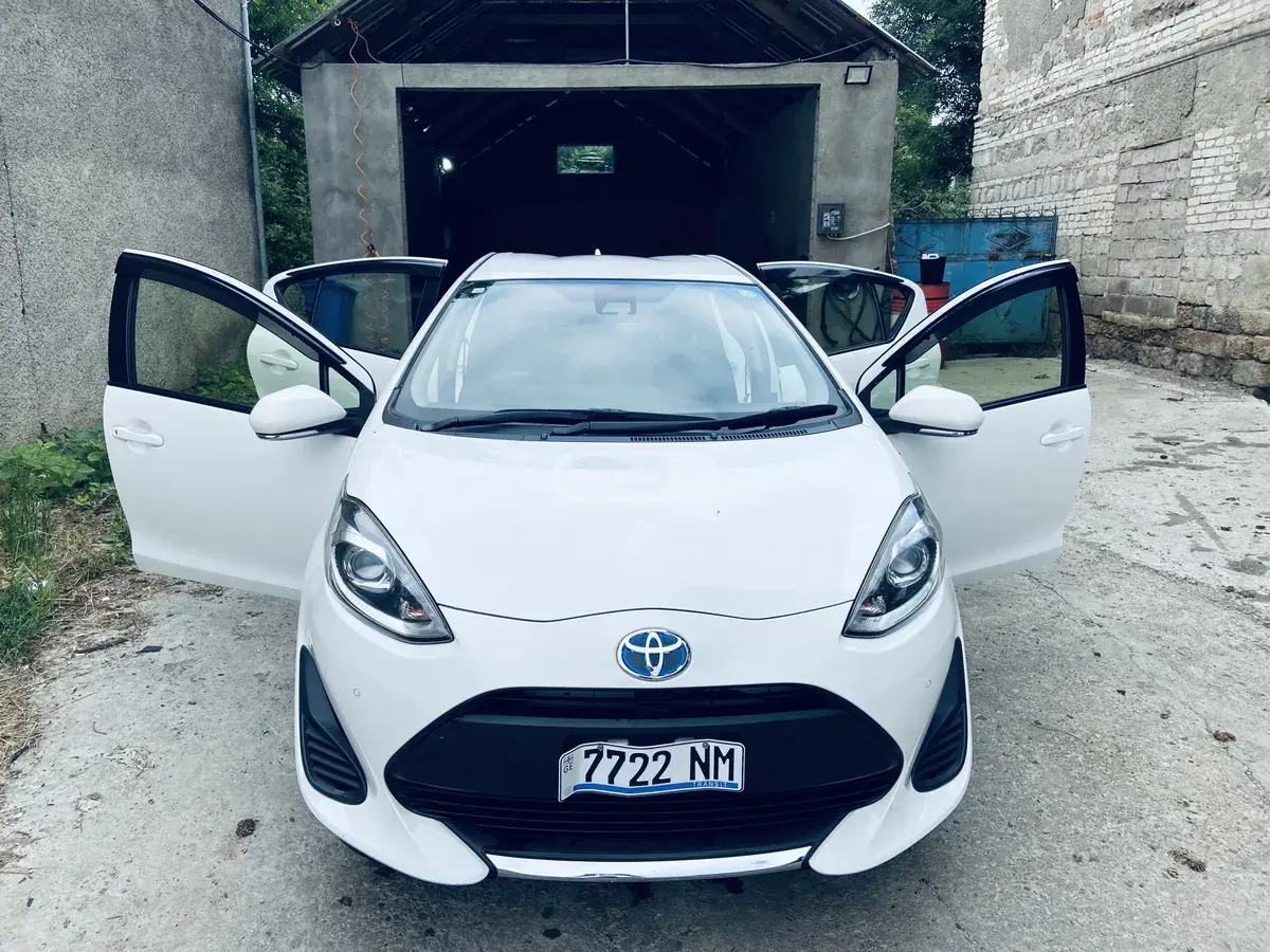 Toyota Aqua 2020 — photo 2