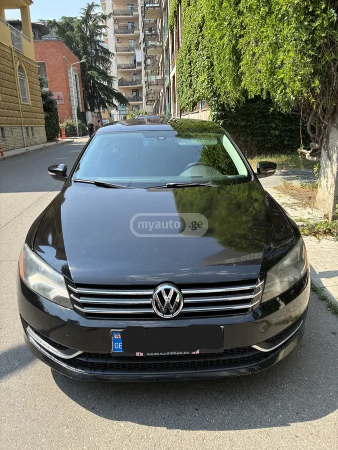 Volkswagen Passat 2015 — photo 2