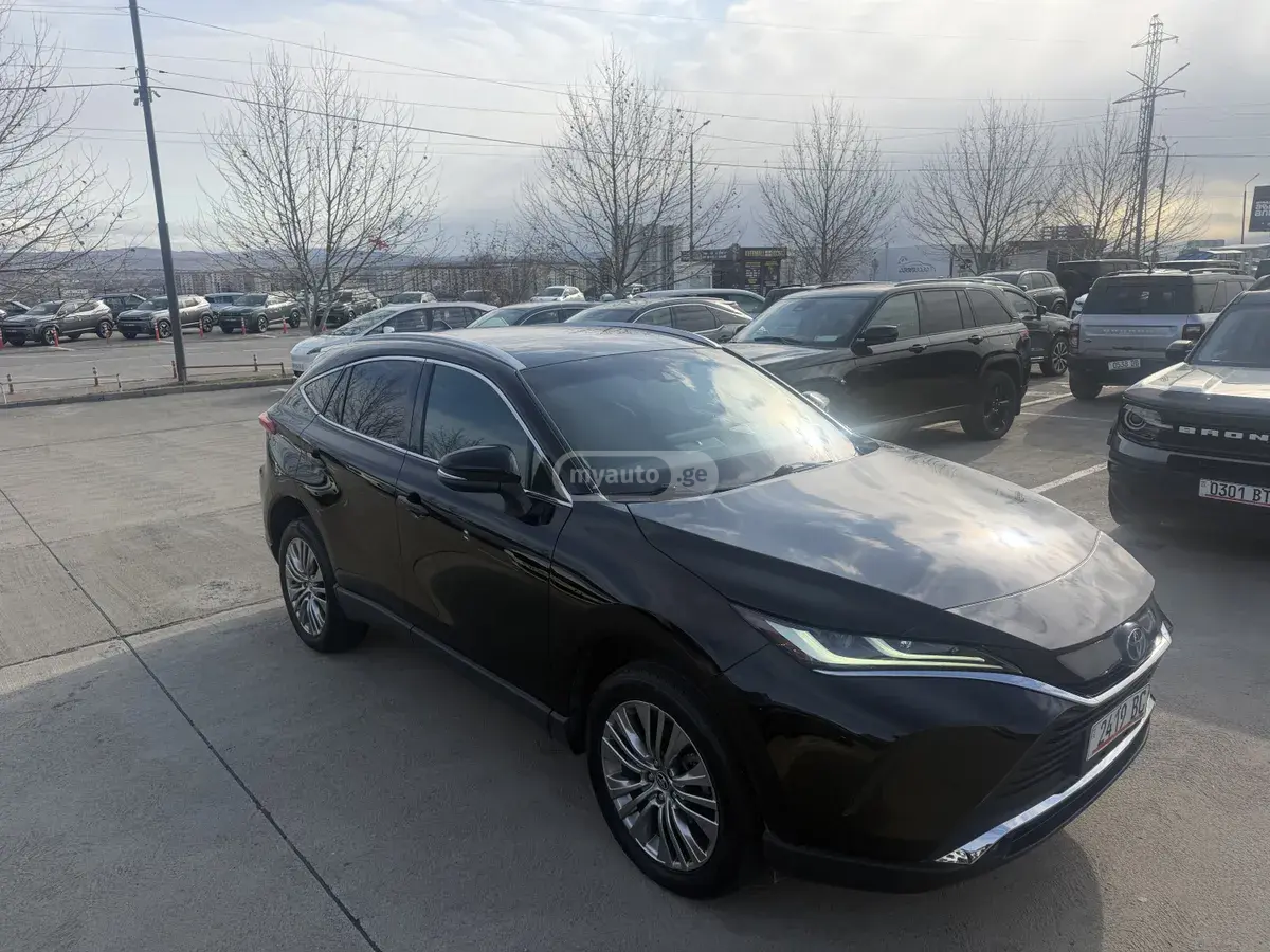 Toyota Venza 2022 — photo 2