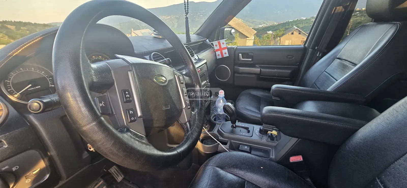 Land Rover Discovery 3 / LR3 2006 — photo 2