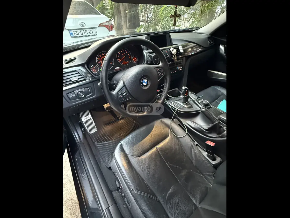 BMW 328 2013 — photo 2