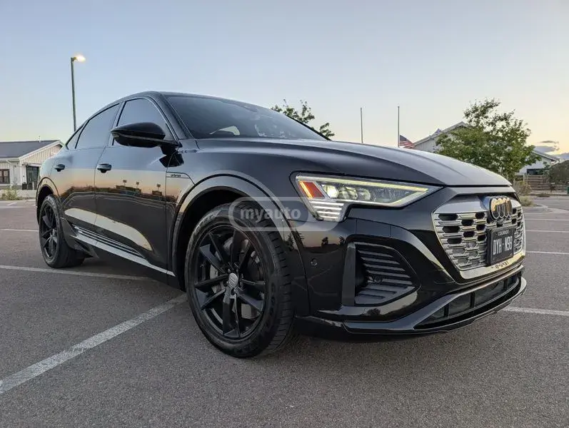 Audi Q8 2024 — photo 2