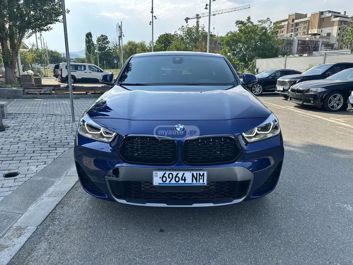 BMW X2