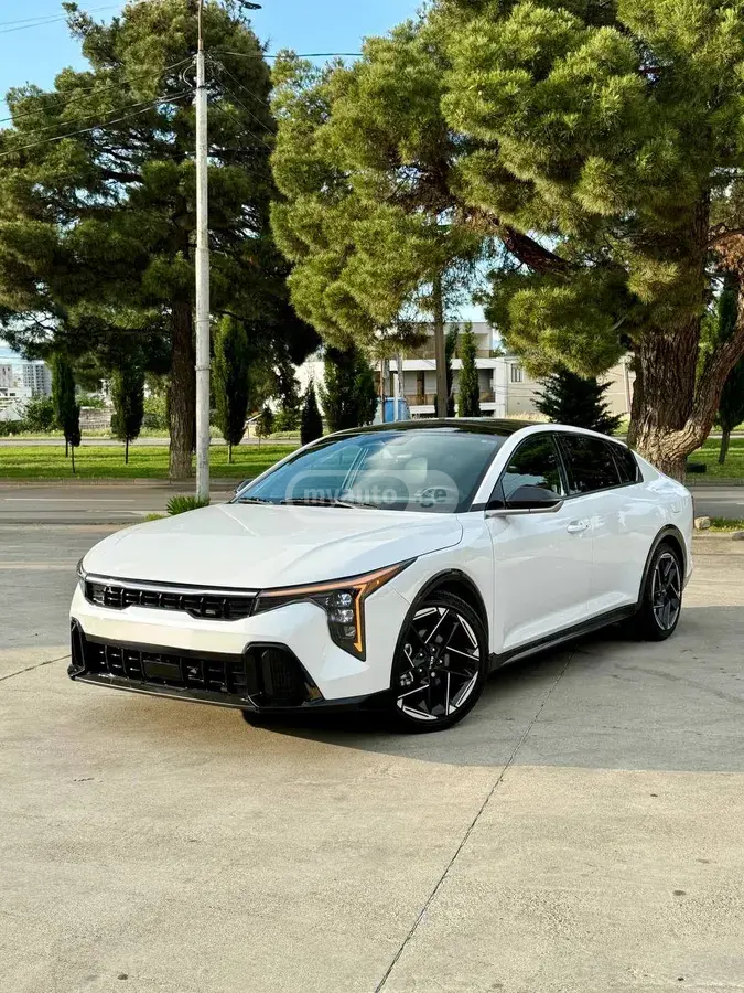 Kia K4