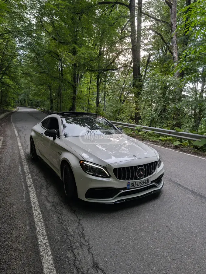 Mercedes-Benz C 63 AMG
