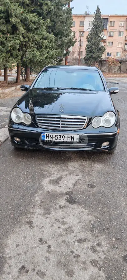 Mercedes-Benz 240