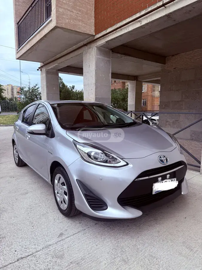 Toyota Aqua 2020 — photo 2