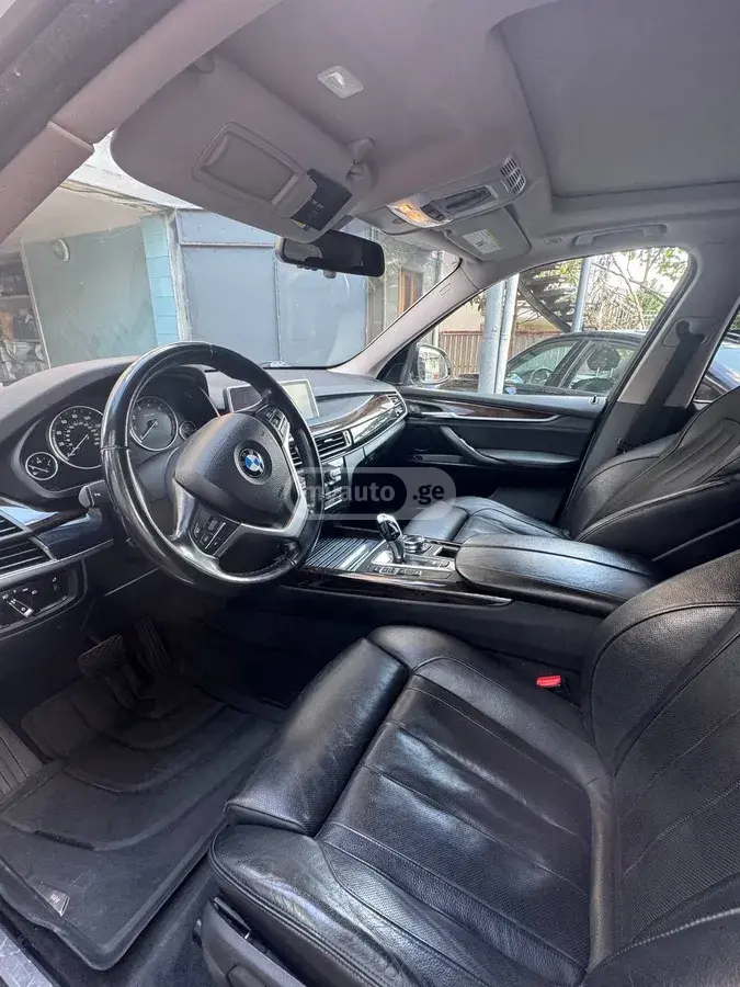 BMW X5 2015 — photo 2