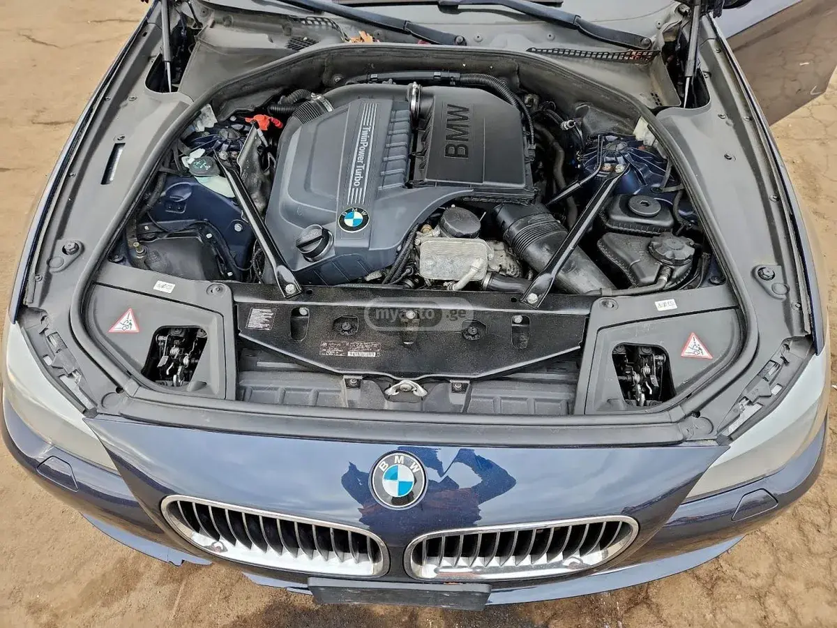 BMW 535 2013 — photo 2