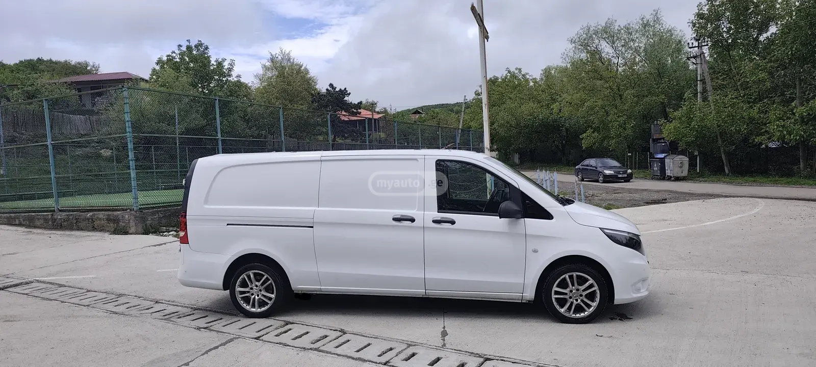 Mercedes-Benz Vito 2017 — photo 2