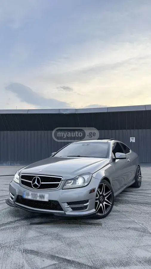 Mercedes-Benz C 350 2014 — photo 2