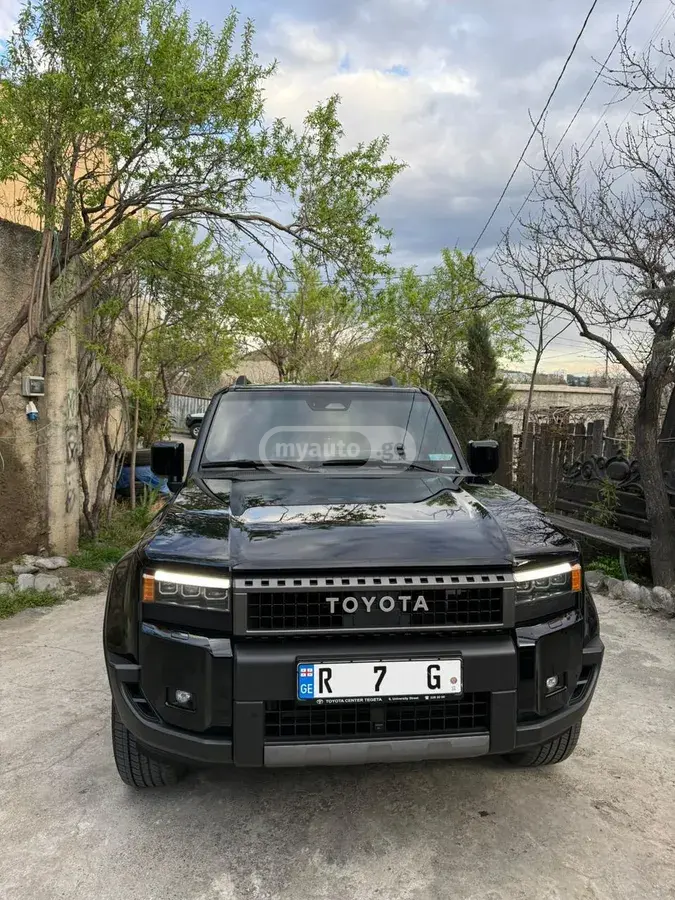 Toyota Land Cruiser Prado 2024 — photo 2