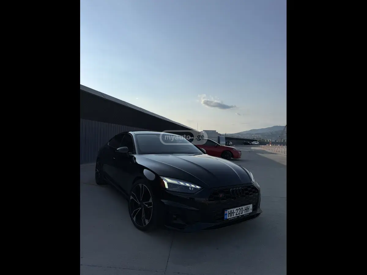Audi S5