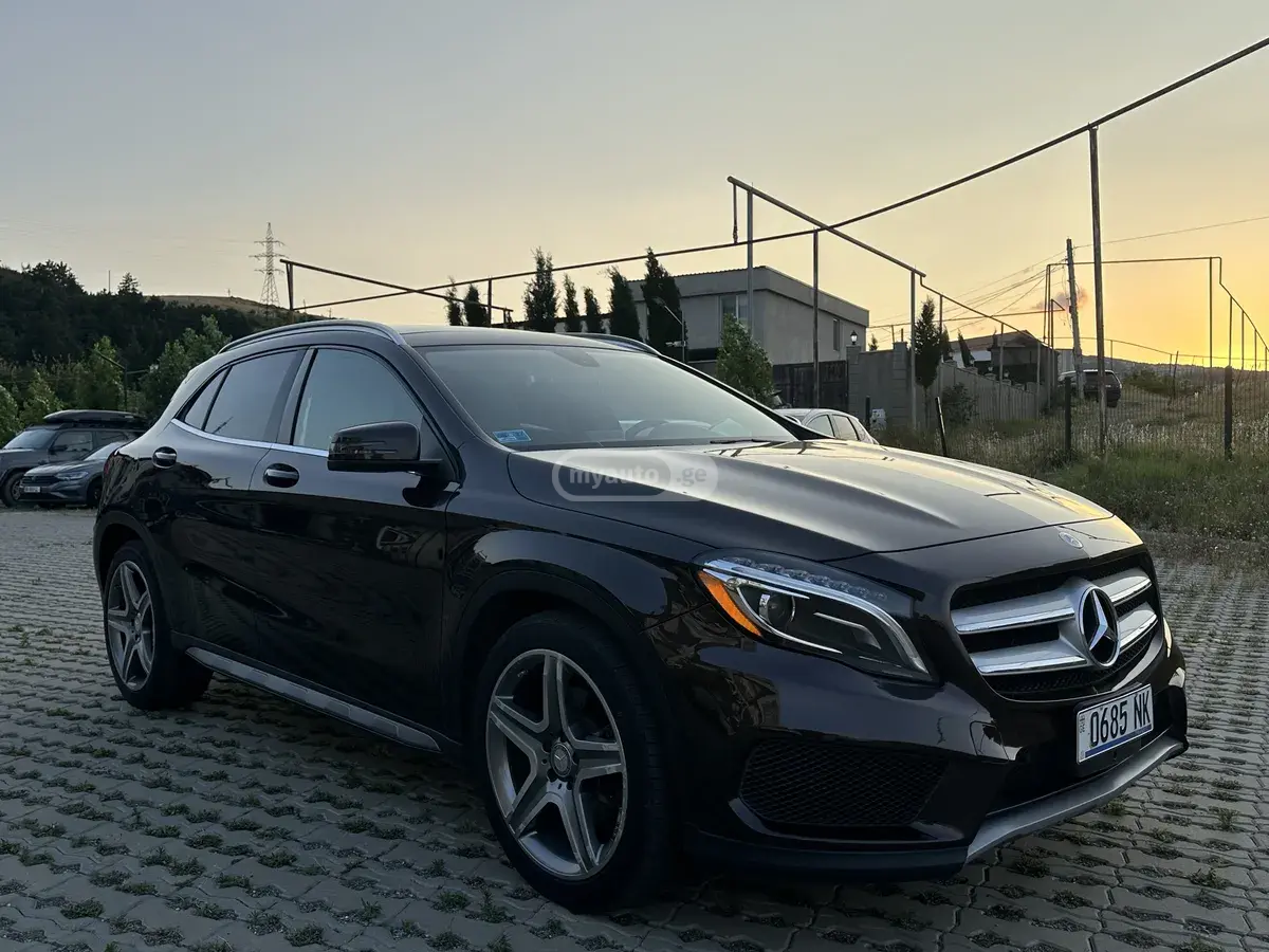 Mercedes-Benz GLA 250 2015 — photo 2
