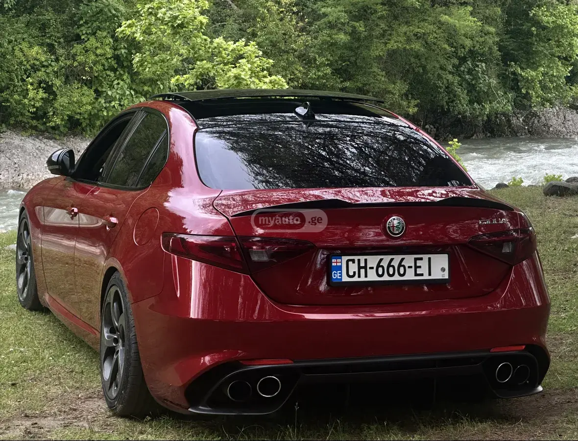Alfa Romeo Giulia