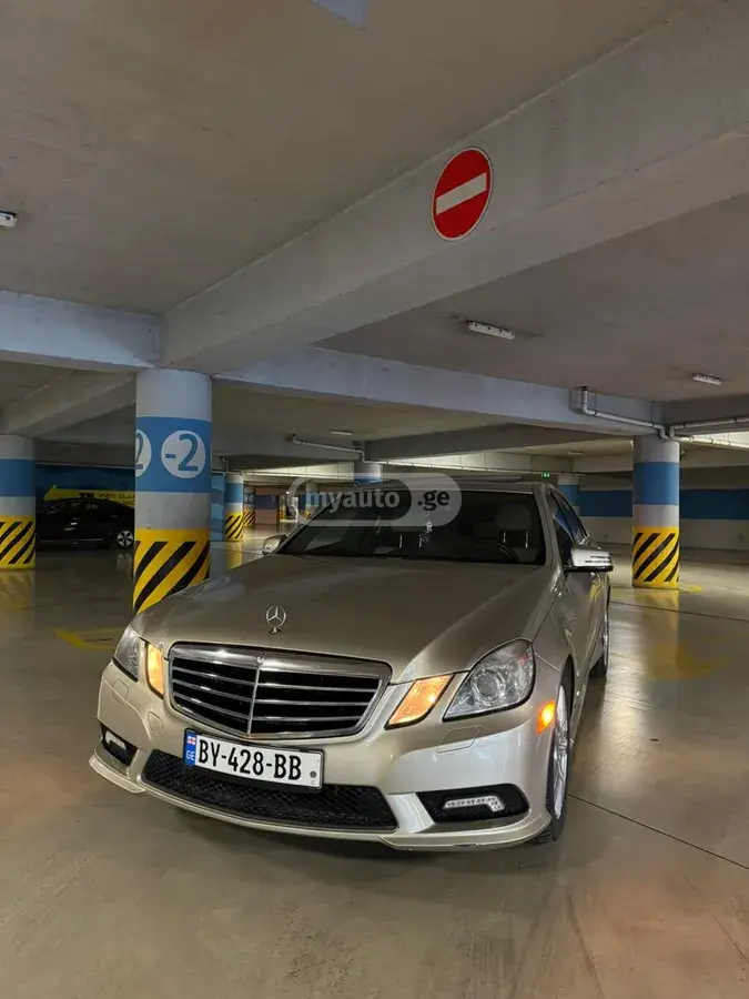 Mercedes-Benz E 350 2013 — photo 2