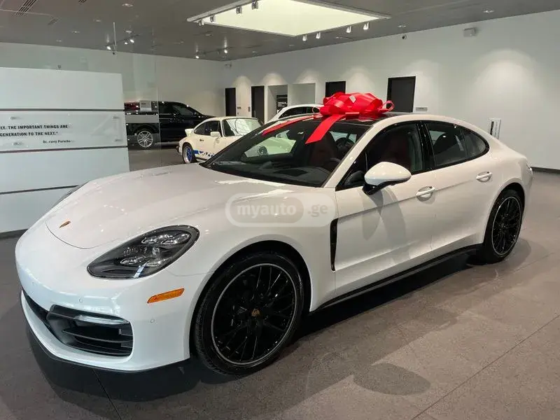 Porsche Panamera 2022 — photo 2