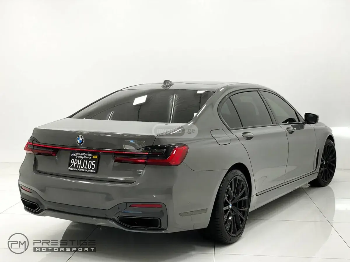 BMW 740 2021 — photo 2