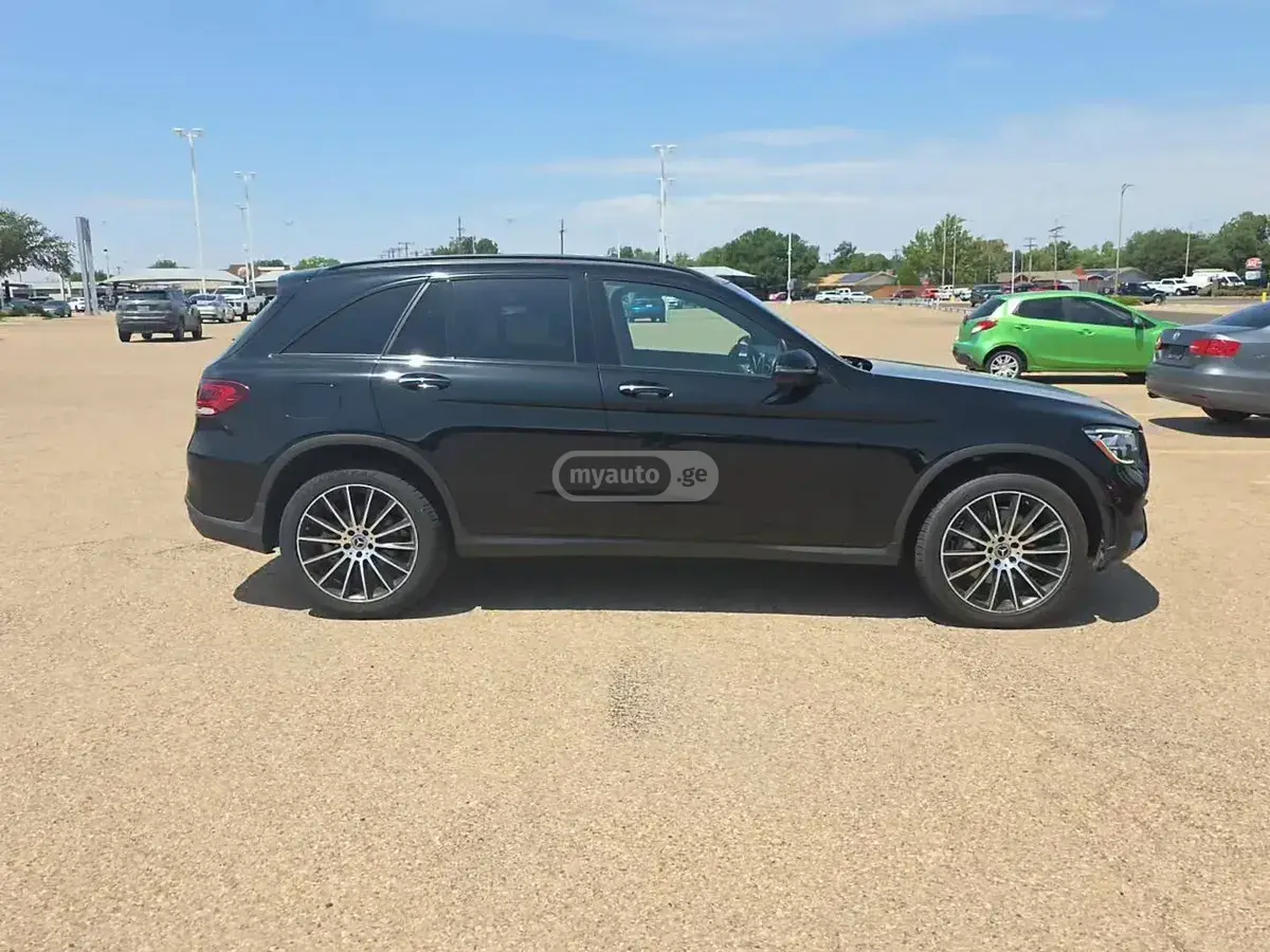 Mercedes-Benz GLC 300 2021 — photo 2