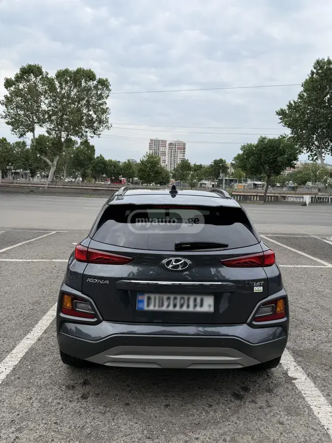 Hyundai Kona