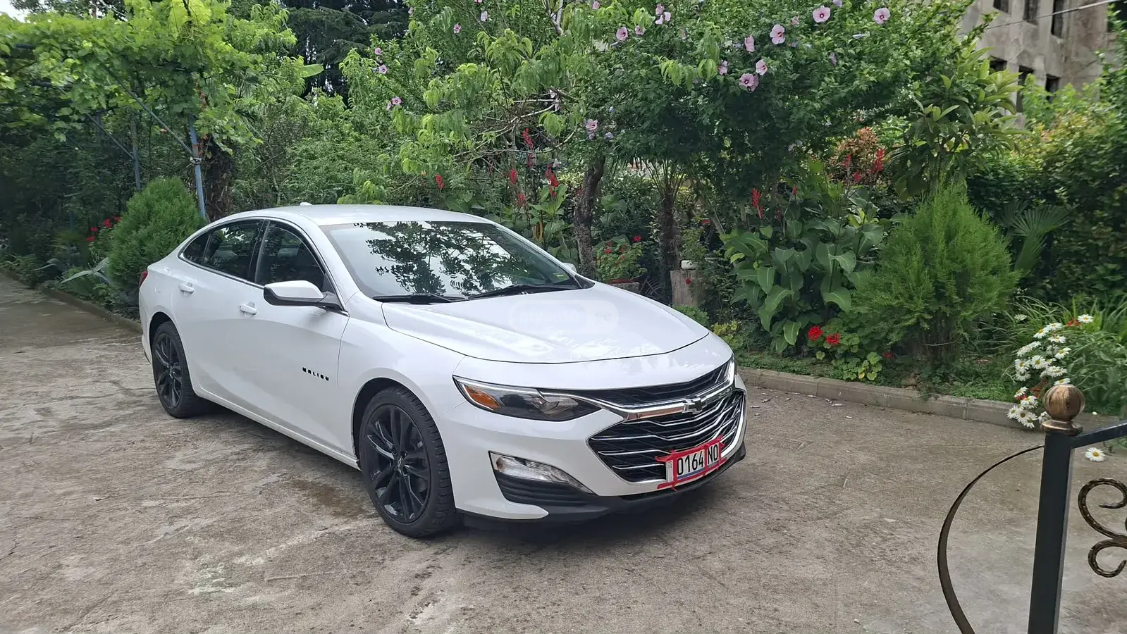 Chevrolet Malibu 2021 — photo 2