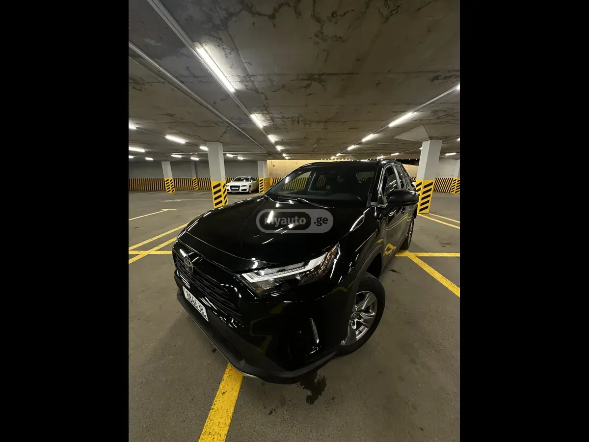 Toyota RAV4 2024 — photo 2