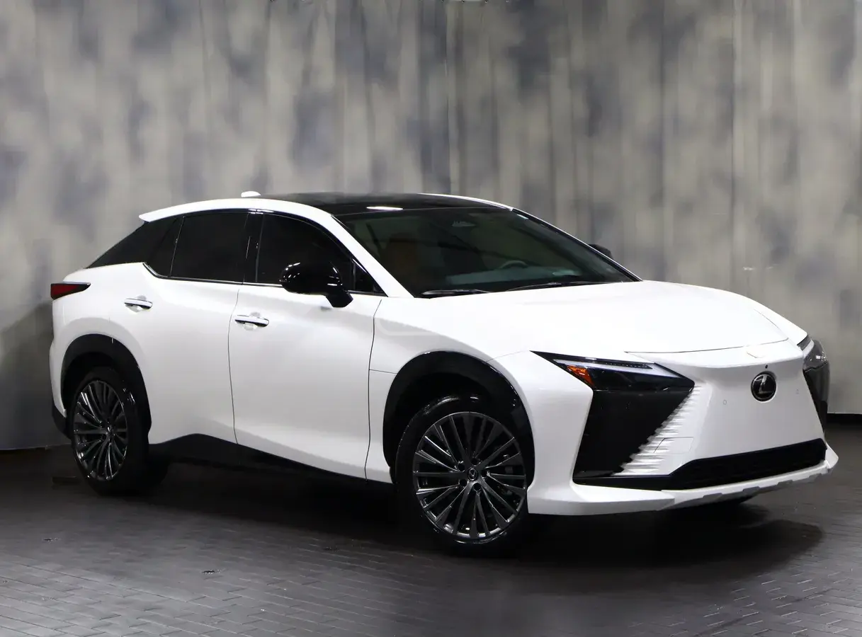 Lexus RZ 450e