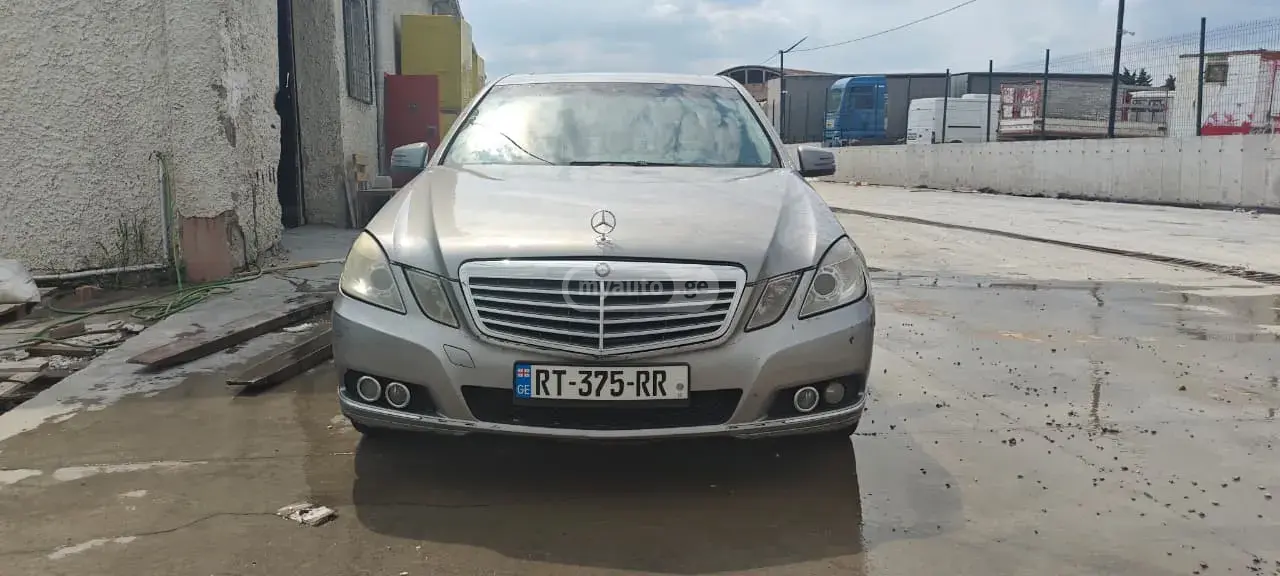 Mercedes-Benz E 350