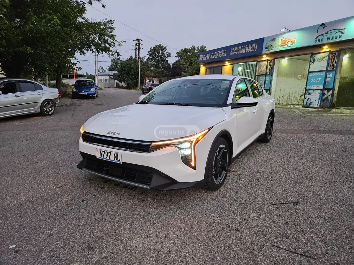 Kia K4